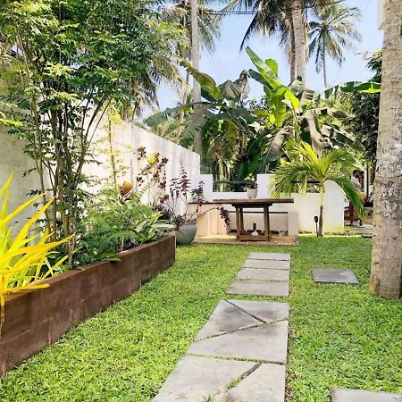 Ayona Beach Villa Katuneriya Экстерьер фото