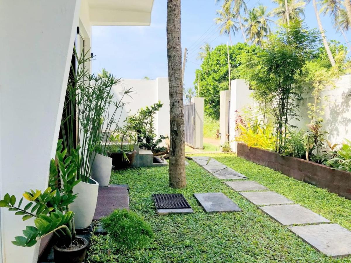 Ayona Beach Villa Katuneriya Экстерьер фото